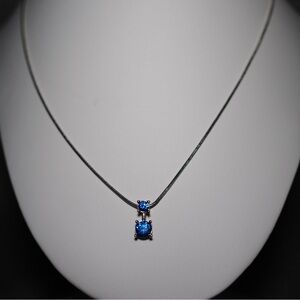 Elegant Blue Pendant Necklace